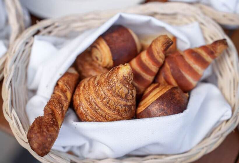 Ocean’s Creek Beach Hotel Mauritius