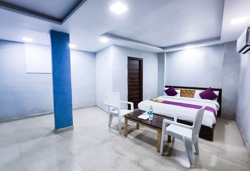 Roomshala 039 Hotel Rk