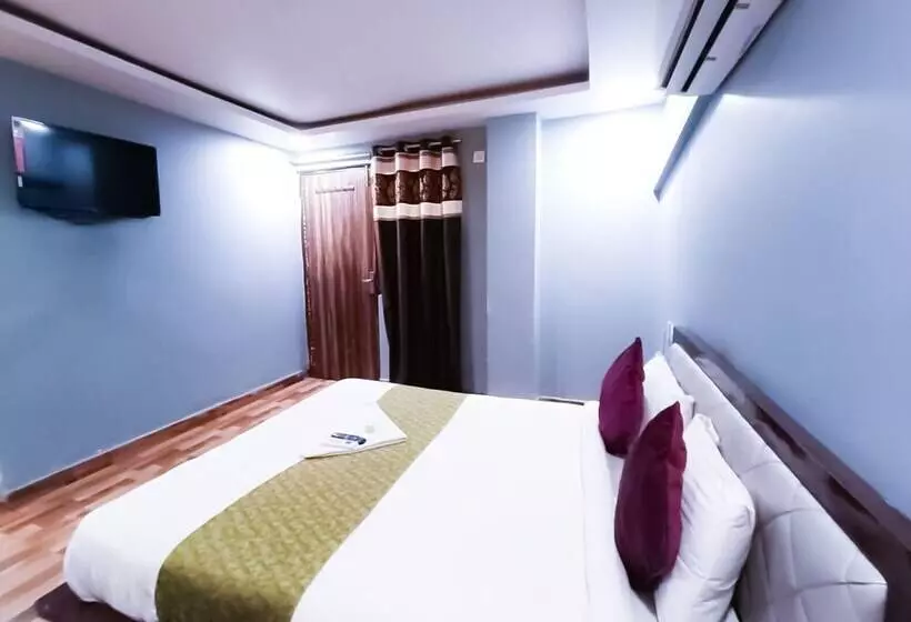Roomshala 039 Hotel Rk