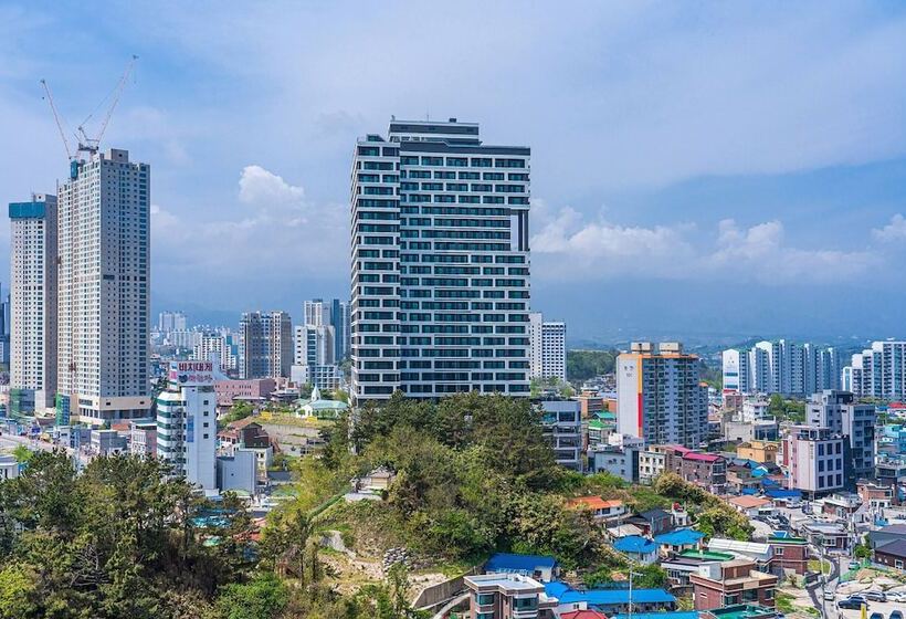 Sokcho I Park Suite Hotel And Residence