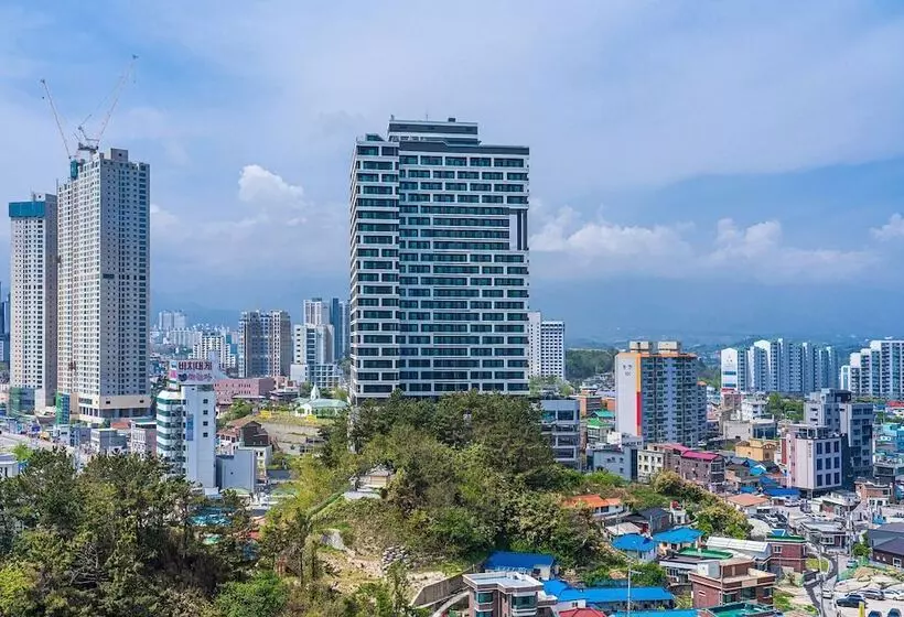 Sokcho I Park Suite Hotel And Residence