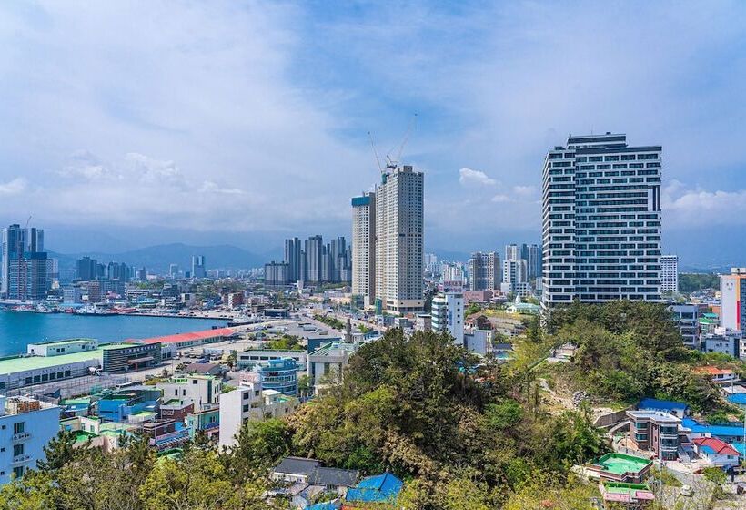 Sokcho I Park Suite Hotel And Residence