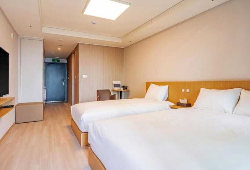 Sokcho I Park Suite Hotel And Residence