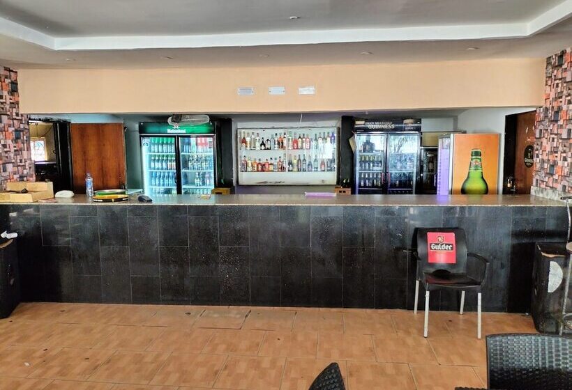 Steffan Hotel And Suites