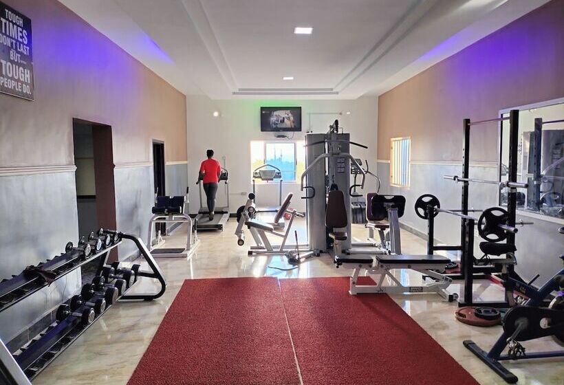 Steffan Hotel And Suites