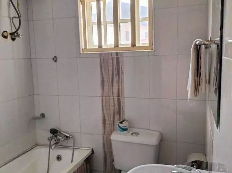 Steffan Hotel And Suites