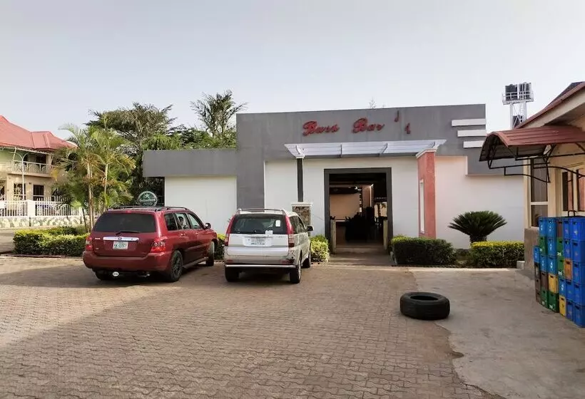 Steffan Hotel And Suites