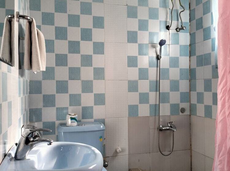 Steffan Hotel And Suites