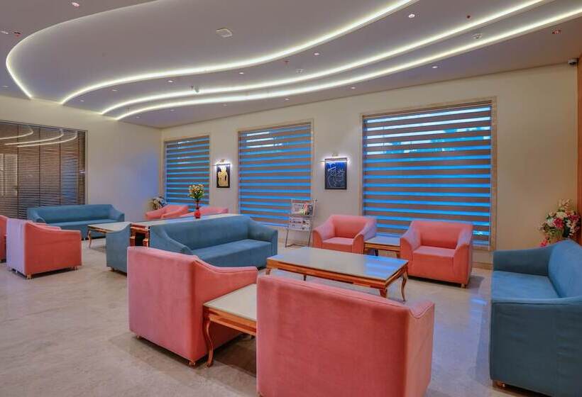 Wingston A Treehouse Hotel Barsana