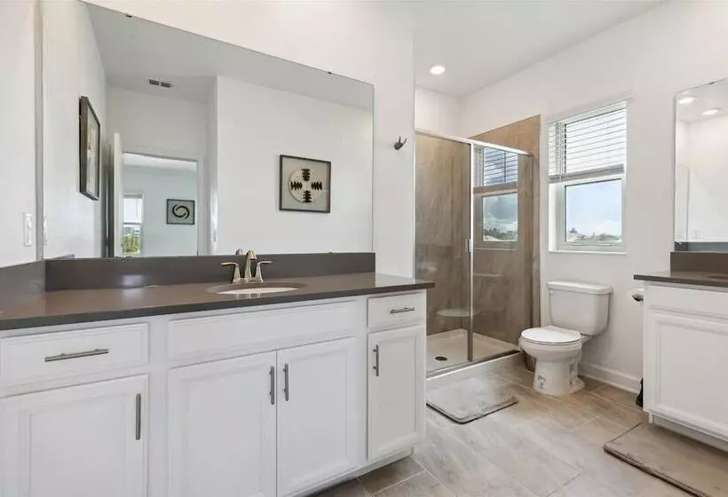 495 Strand Dr