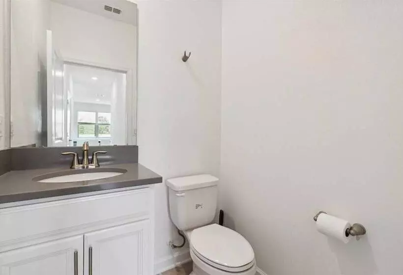 495 Strand Dr