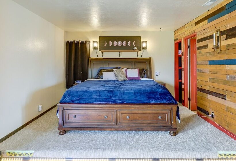 Family Friendly Utah Home: Deck, Mountain Views!