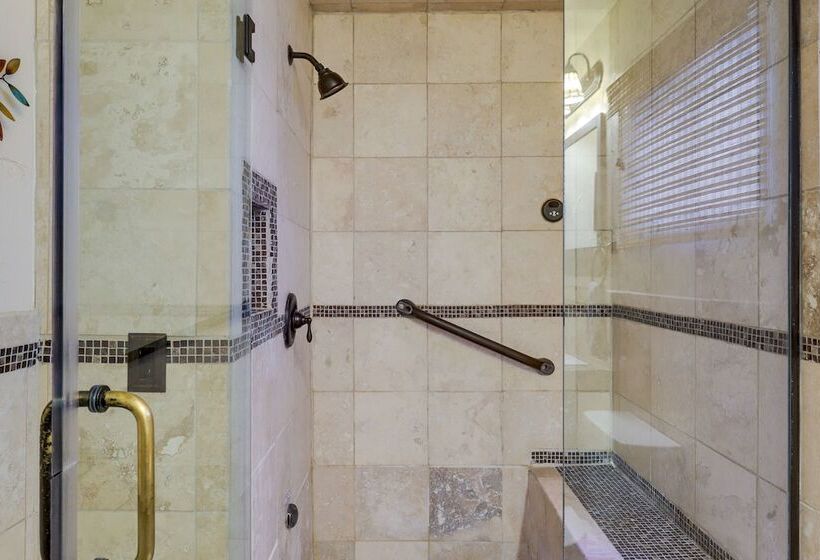 Family Friendly Utah Home: Deck, Mountain Views!