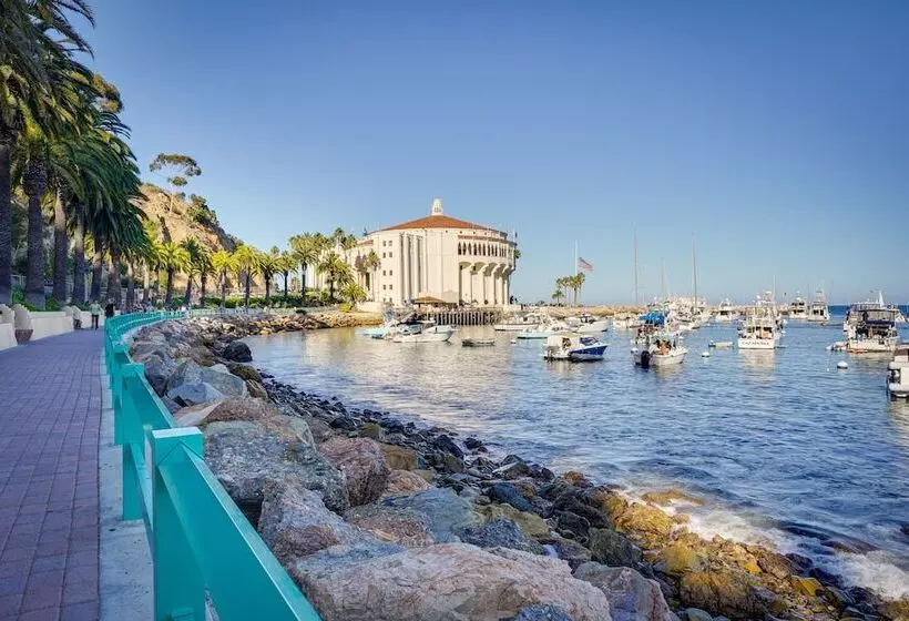 Avalon Cottage < Half Mi To Beaches & Crescent Ave