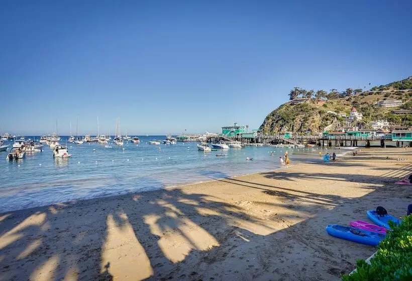 Avalon Cottage < Half Mi To Beaches & Crescent Ave