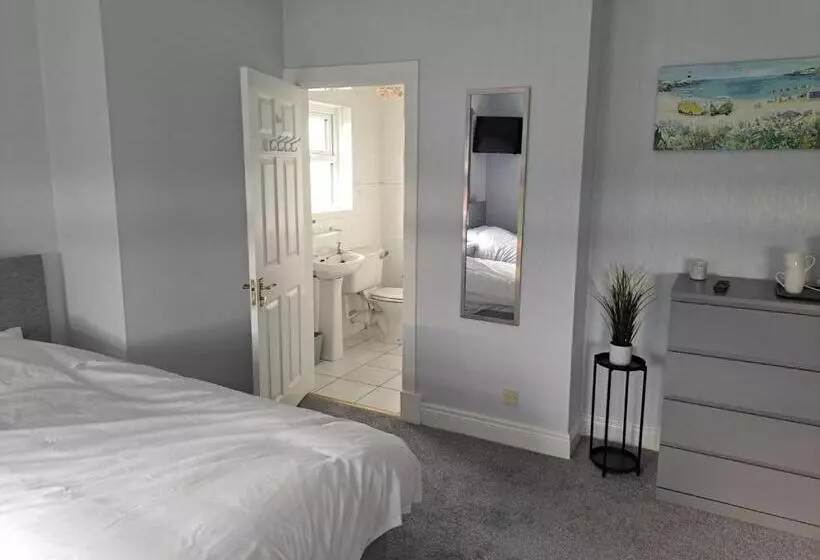 Aamiaismajoitus (B&B) New Lisnagalt Lodge