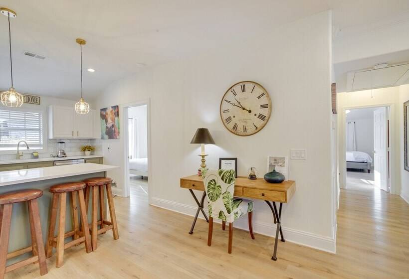 Breezy Pet Friendly Houston Home ~ 1 Mi To Dtwn!