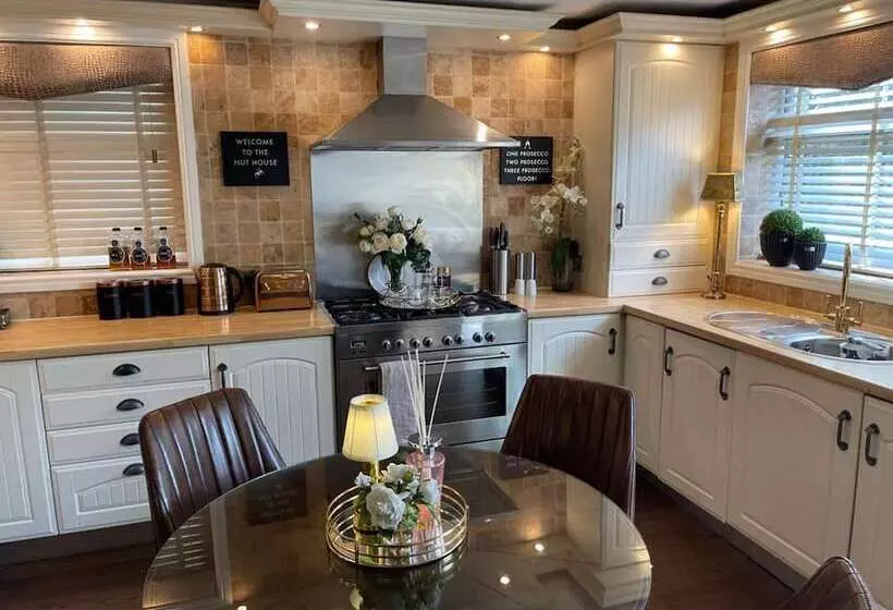 Cosy Cottage    2 Bed High End Cottage In Bawtry