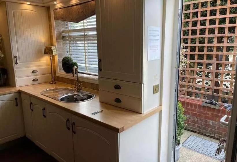 Cosy Cottage    2 Bed High End Cottage In Bawtry