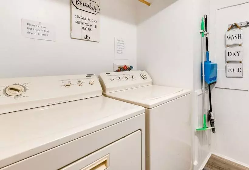 Cozy Vermont Escape   Patio, Lake & Mountain Views