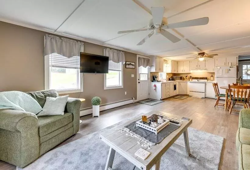 Cozy Vermont Escape   Patio, Lake & Mountain Views