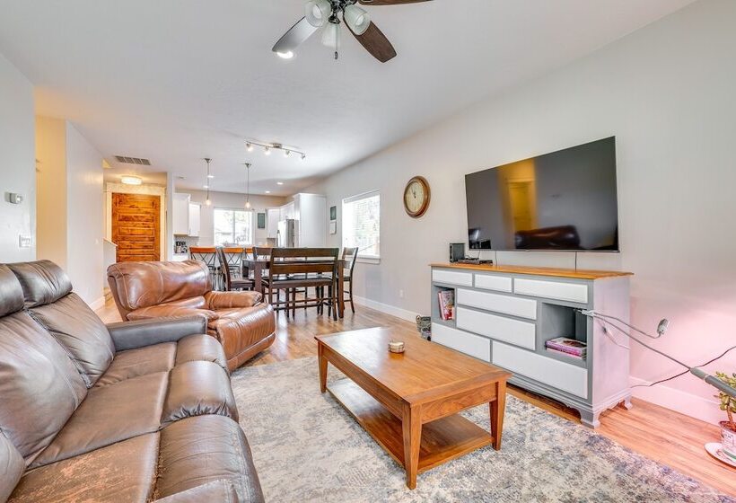 Dog Friendly Boise Home W/ Covered Patio & Grill!