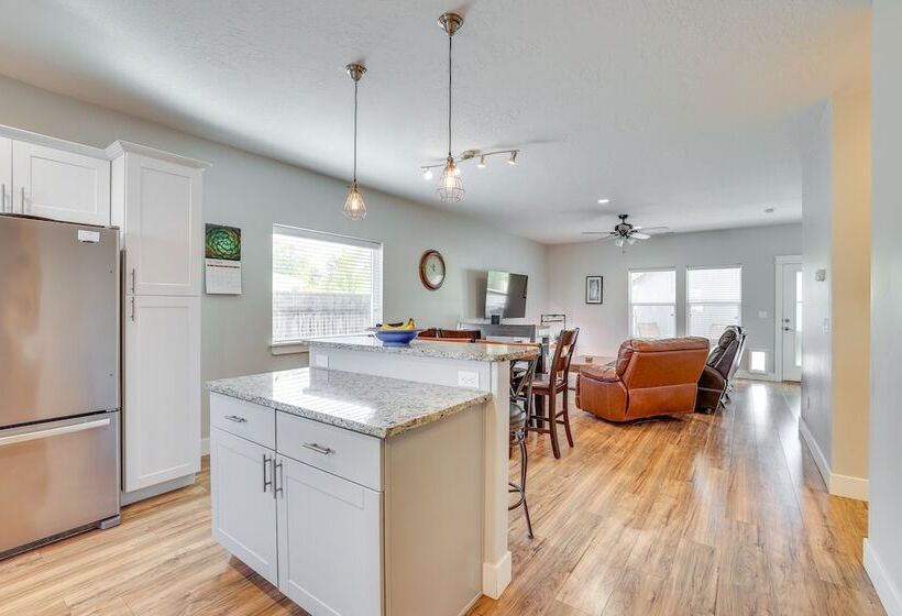 Dog Friendly Boise Home W/ Covered Patio & Grill!