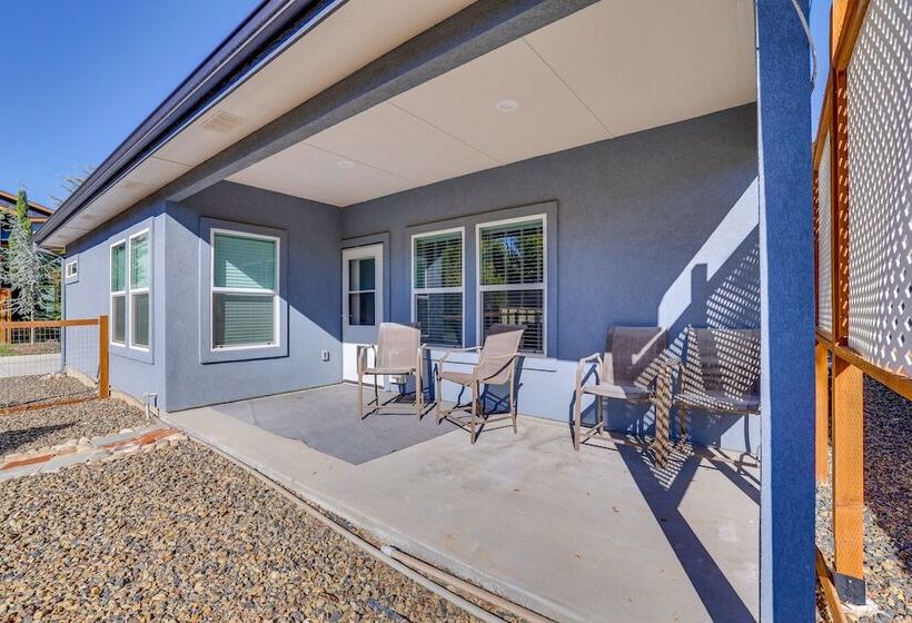 Dog Friendly Boise Home W/ Covered Patio & Grill!