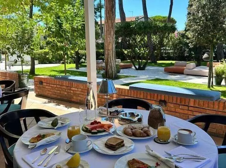 La Serena Forte Dei Marmi, Small Luxury Hotels Of The World