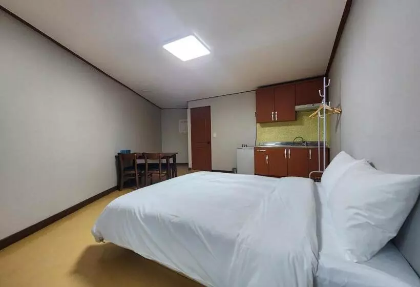هتل Sorak Y Hostel