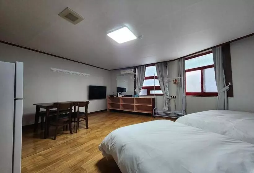 هتل Sorak Y Hostel