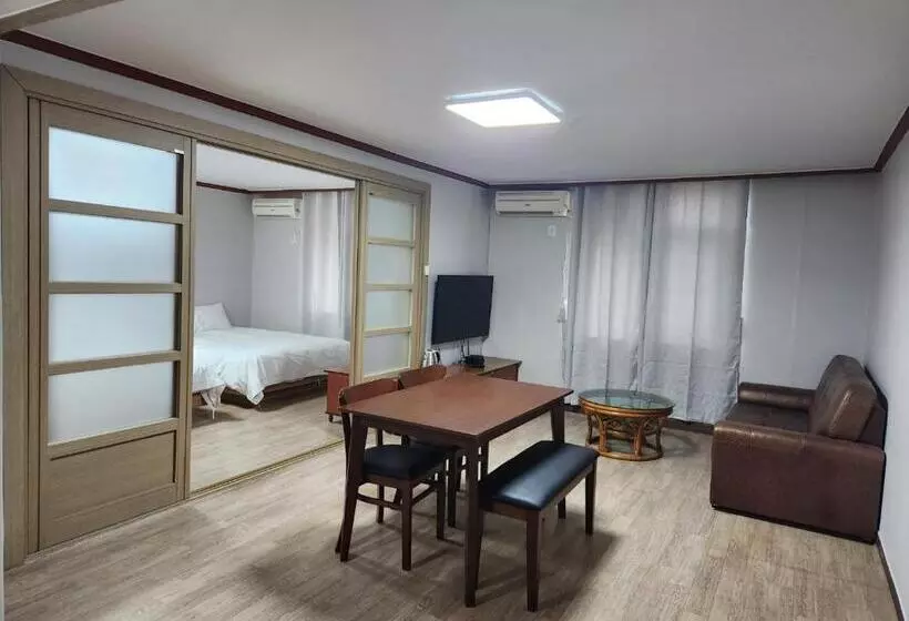 هتل Sorak Y Hostel