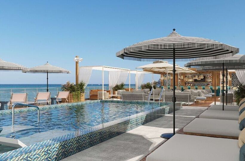 Отель The Hiatus Clearwater Beach, Curio Collection By Hilton