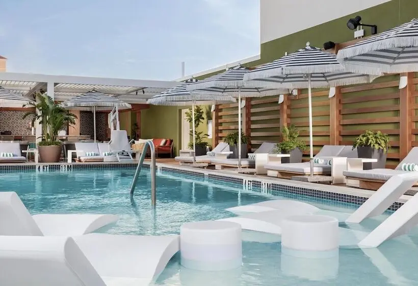 ホテル The Hiatus Clearwater Beach, Curio Collection By Hilton
