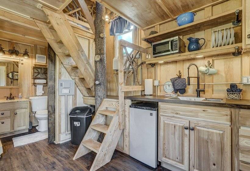 فندق Tree Eagles Nest