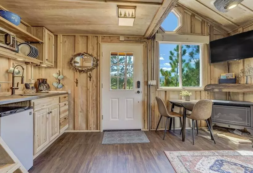 Hotelli Tree Eagles Nest