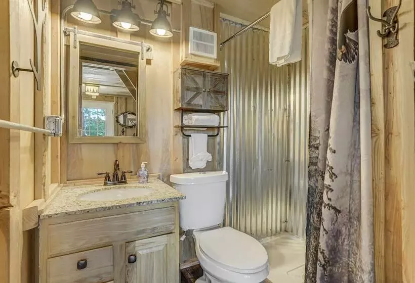 Hotelli Tree Eagles Nest