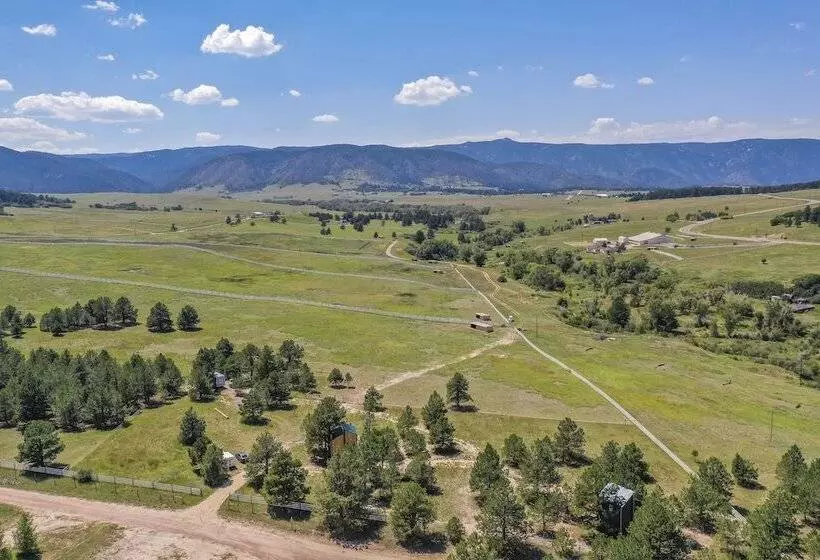 Hotelli Tree Eagles Nest