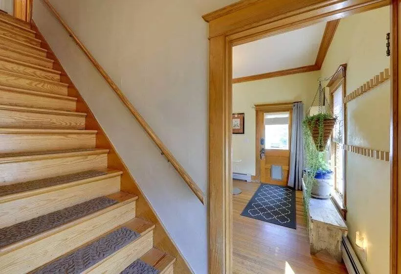 Idaho Springs Home   Walk To Downtown!