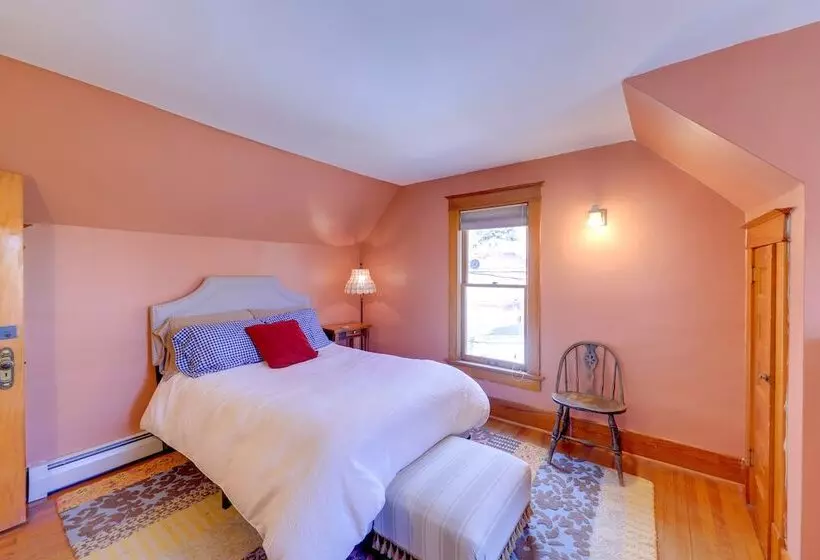 Idaho Springs Home   Walk To Downtown!