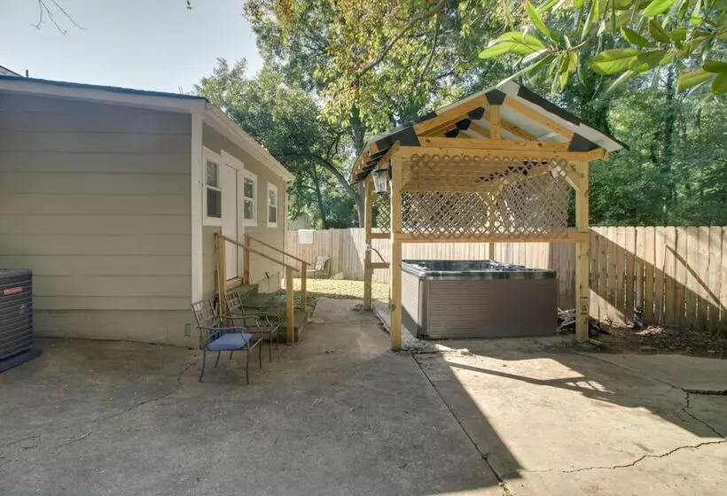 Dog Friendly Shelby Home W/ Private Yard & Hot Tub