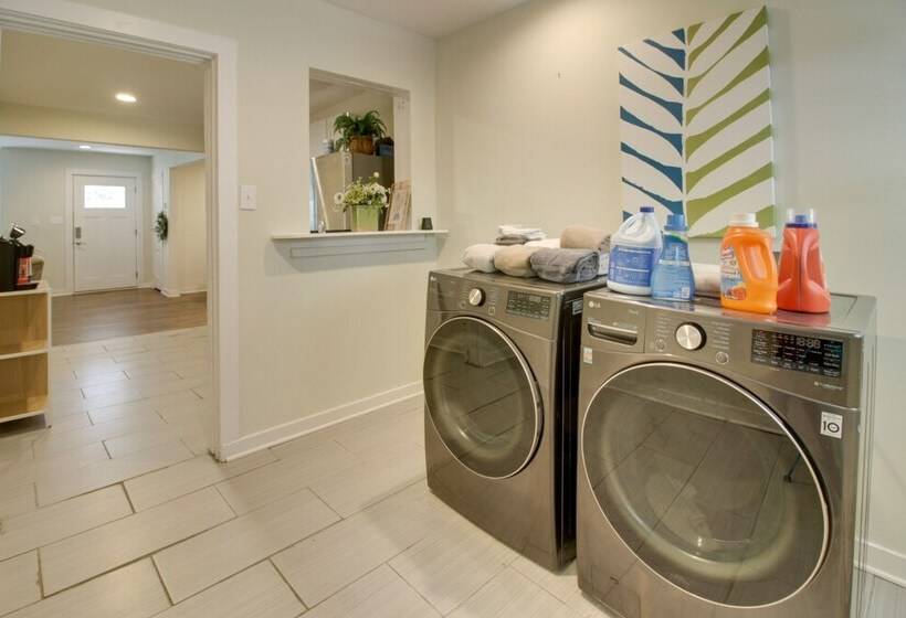 Dog Friendly Shelby Home W/ Private Yard & Hot Tub