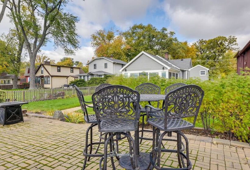 Lakefront Antioch Cottage W/ Dock & Gas Grill!