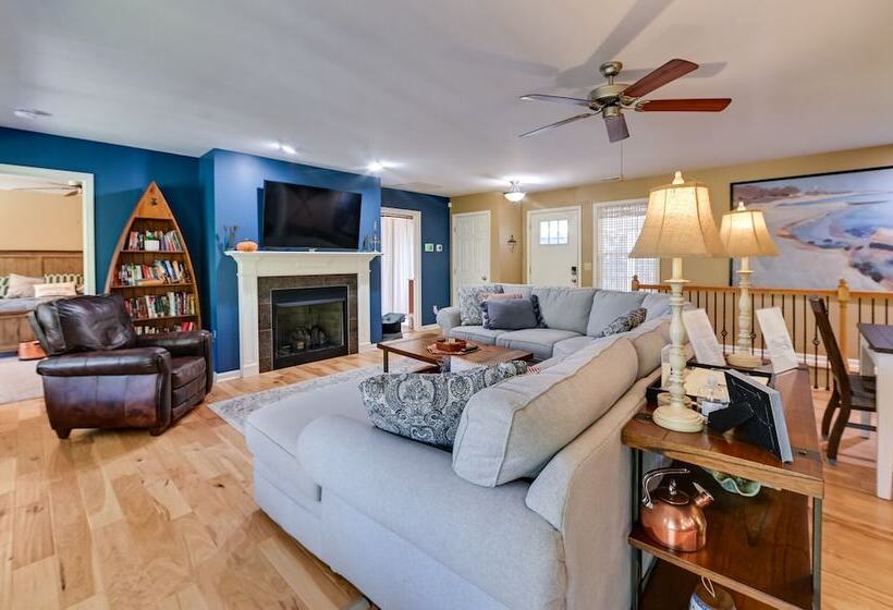 Lakefront Gilbertville Haven W/ Private Boat Dock!