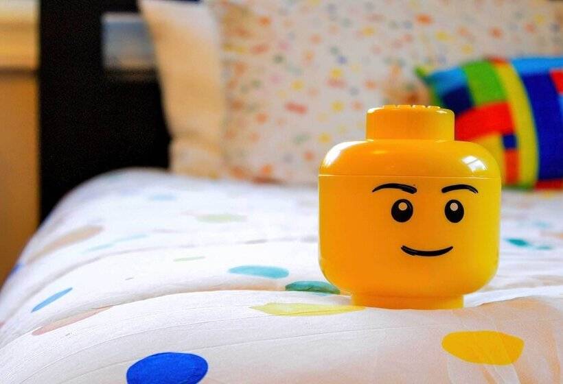 Lakefront Winter Haven Retreat: Hot Tub & Patio!