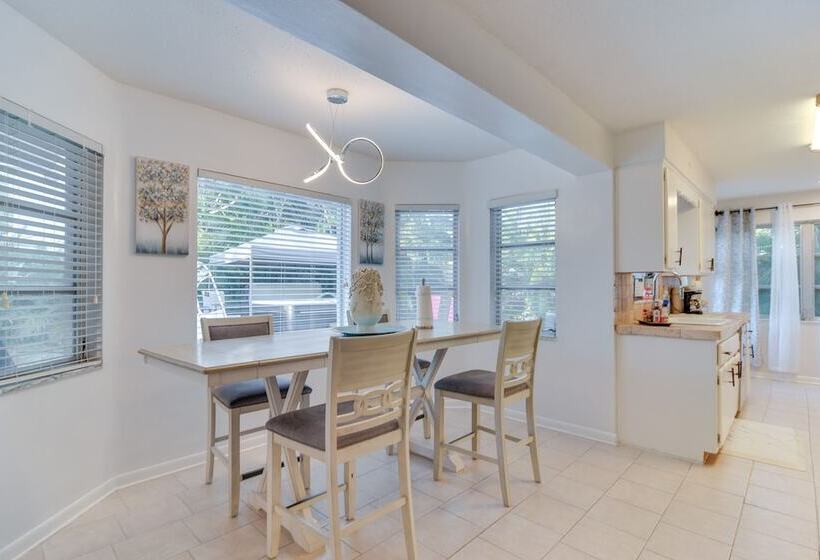 Largo House W/ Backyard Oasis & Proximity To Beach