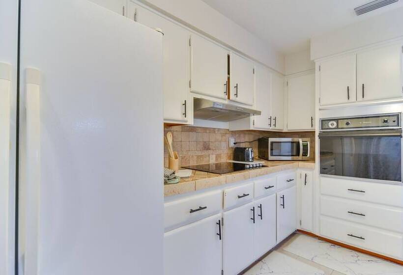 Largo House W/ Backyard Oasis & Proximity To Beach