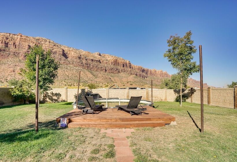Moab Home W/ Pool   14 Mi To Arches National Park!