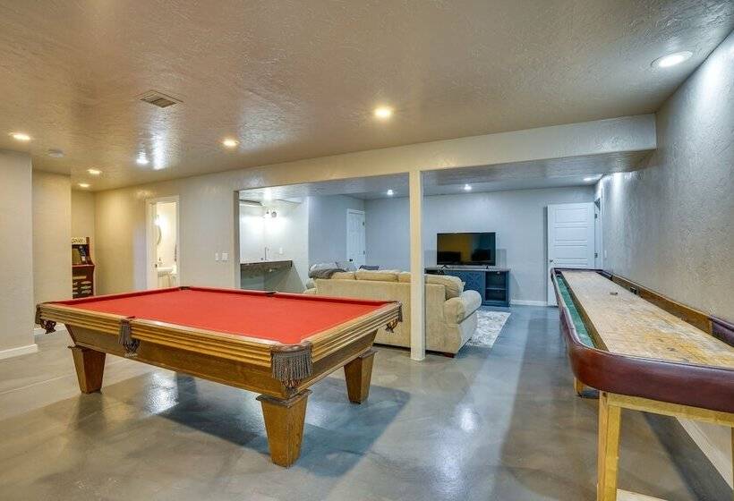 Moab Home W/ Pool   14 Mi To Arches National Park!