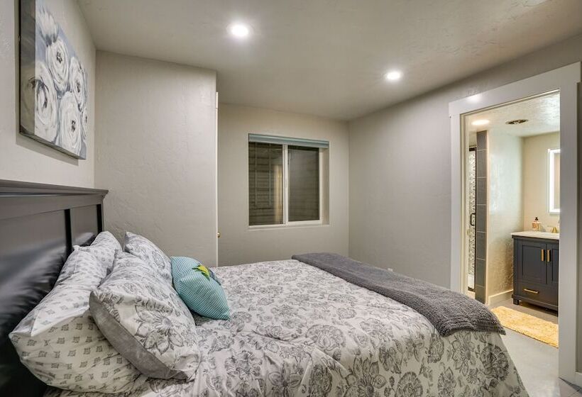 Moab Home W/ Pool   14 Mi To Arches National Park!